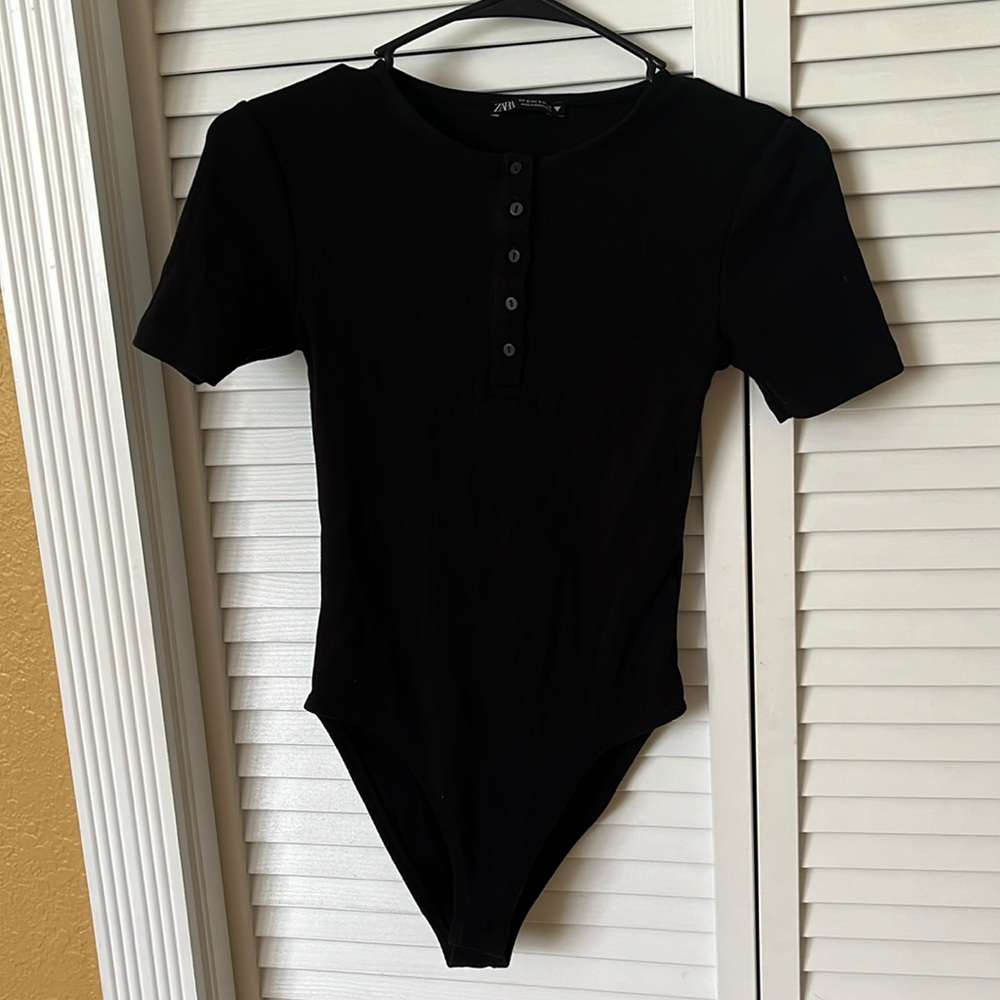 Zara cotton bodysuit with buttons